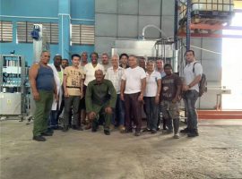 販売後の取り付け機械2